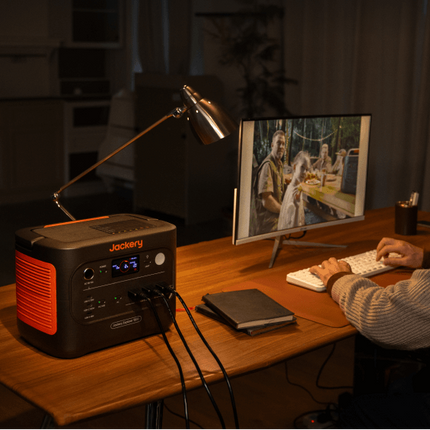 Jackery Explorer 1500 v2 Portable Power Station